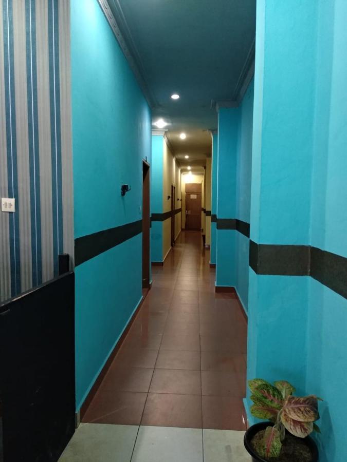 Reddoorz Near Yuki Simpang Raya Mall Medan 2 Otel Dış mekan fotoğraf