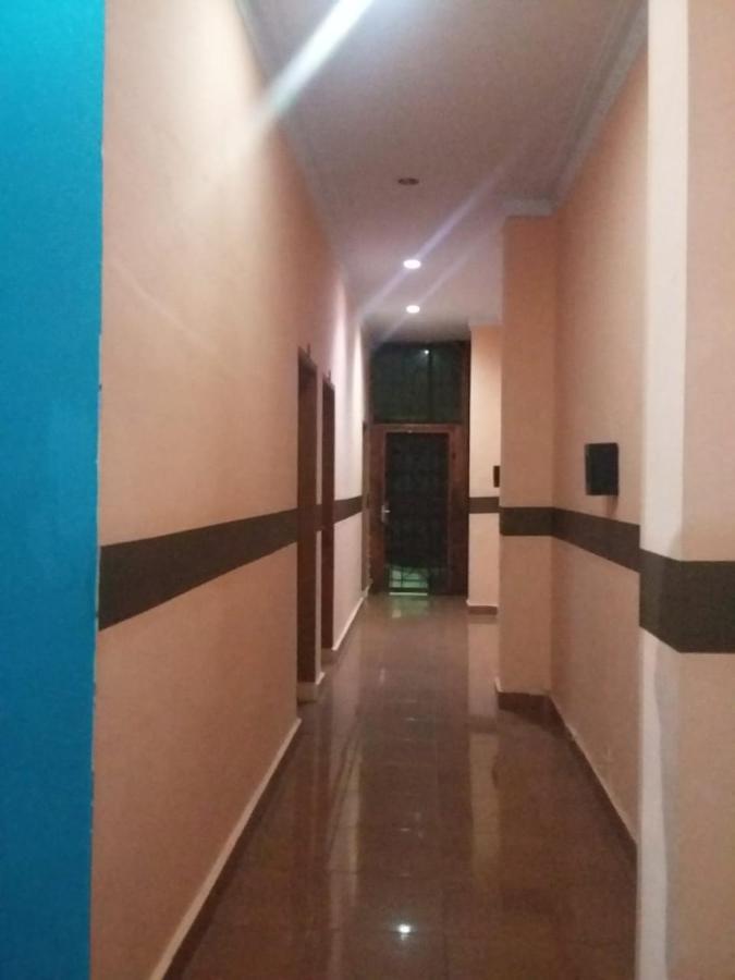 Reddoorz Near Yuki Simpang Raya Mall Medan 2 Otel Dış mekan fotoğraf